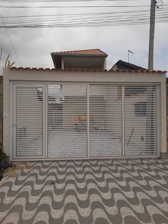 CASA NOVA COM EXCELENTE LOCALIZACAO, PERTO DO COMERCIO.
