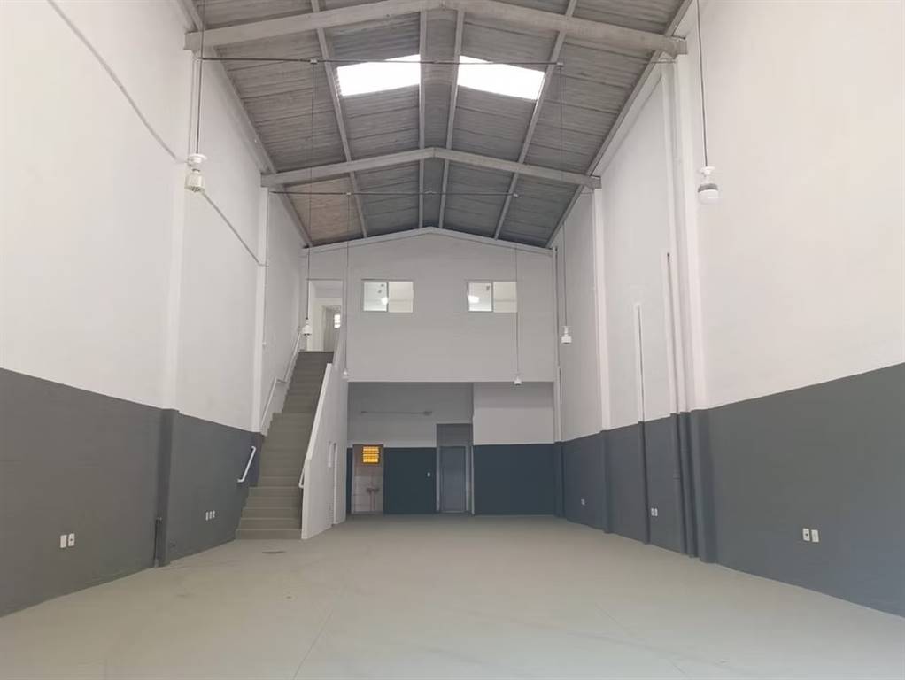 Depósito-Galpão-Armazém para alugar, 220m² - Foto 3
