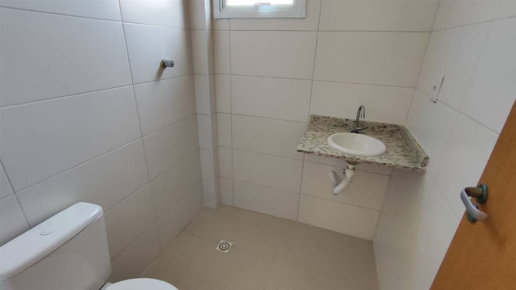 Casa à venda com 2 quartos, 49m² - Foto 7