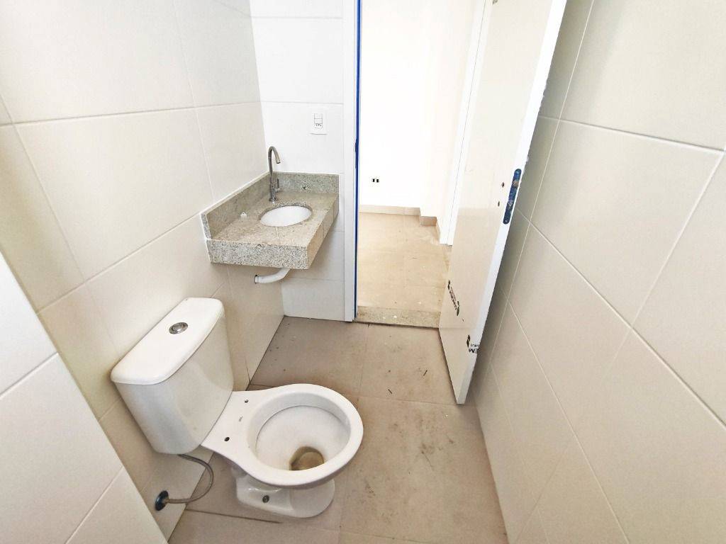 Apartamento à venda com 1 quarto, 42m² - Foto 21