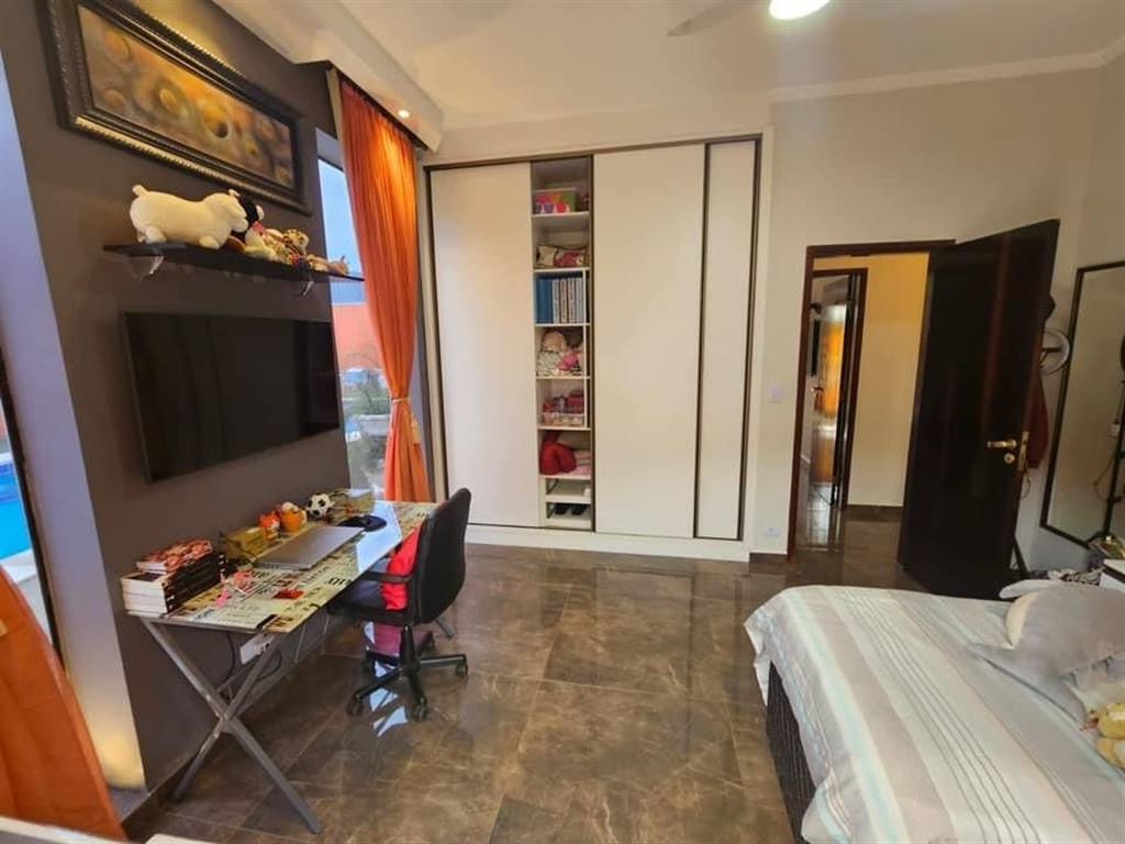 Casa, 3 quartos, 232 m² - Foto 16