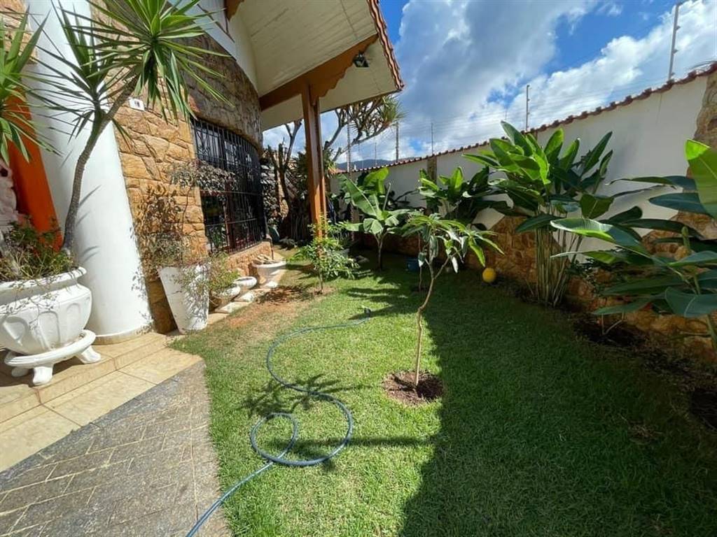 Casa, 3 quartos, 232 m² - Foto 22