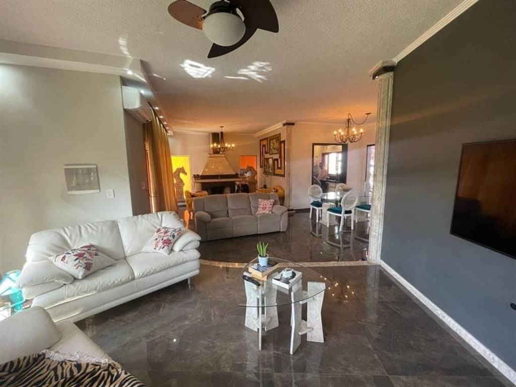 Casa, 3 quartos, 232 m² - Foto 7