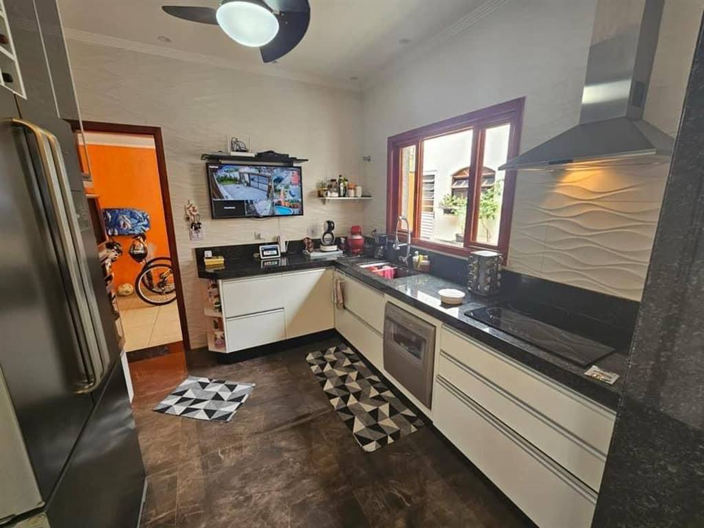 Casa, 3 quartos, 232 m² - Foto 9