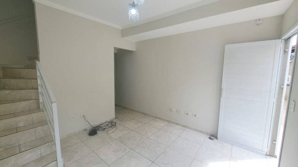 Sobrado, 2 quartos, 60 m² - Foto 2
