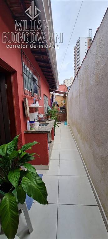 Casa terrea 02 dormitorios sendo 1 suite  proximo da praia - Aviação