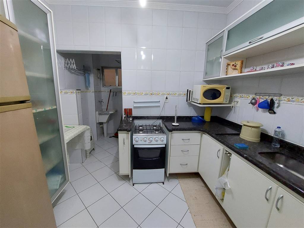 Apto 2 Dorm, Sacada, 1 vaga, Prédio Frente Mar, Balneário Flórida - Praia Grande - SP