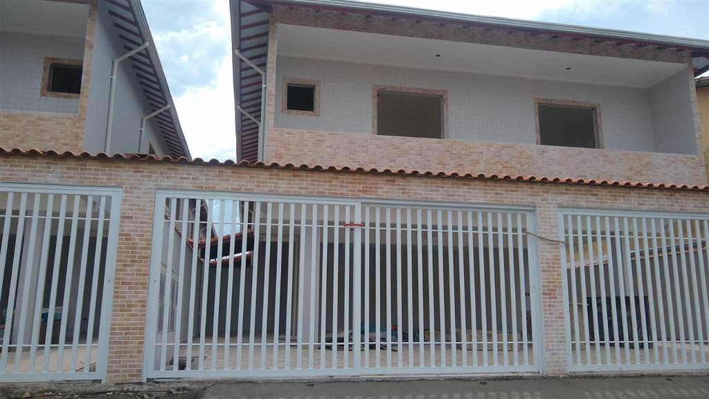 Casa em Condominio Tude Bastos -PG