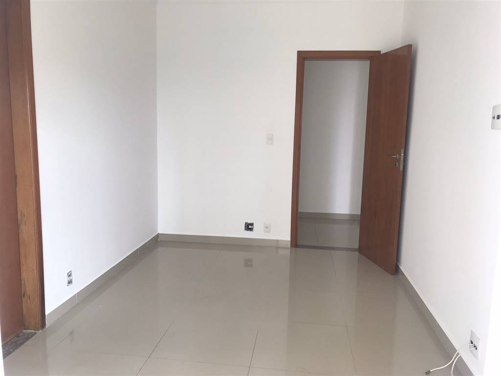 Apartamento para alugar com 2 quartos, 95m² - Foto 20