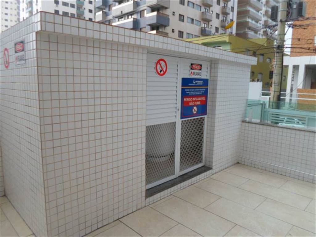 Apartamento para alugar com 2 quartos, 95m² - Foto 8