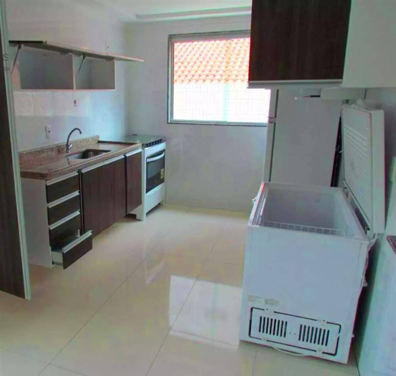 Apartamento para alugar com 2 quartos, 95m² - Foto 5
