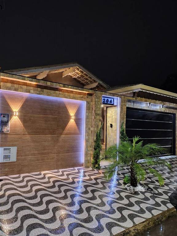 Casa, 4 quartos, 128 m² - Foto 1