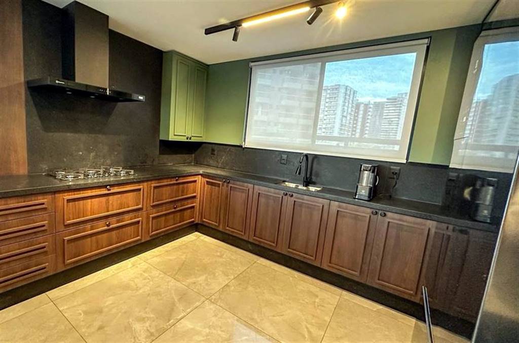 Cobertura, 4 quartos, 213 m² - Foto 5