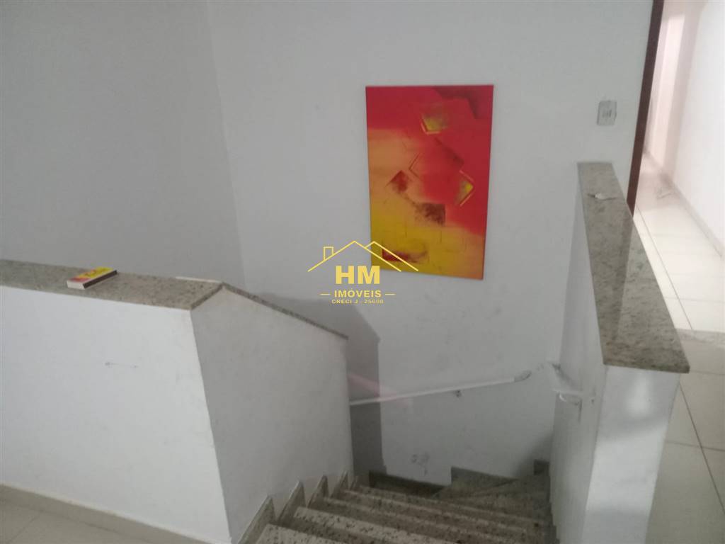 Casa à venda com 2 quartos, 65m² - Foto 3