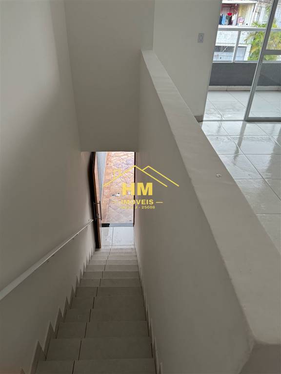 Casa à venda com 2 quartos, 75m² - Foto 3