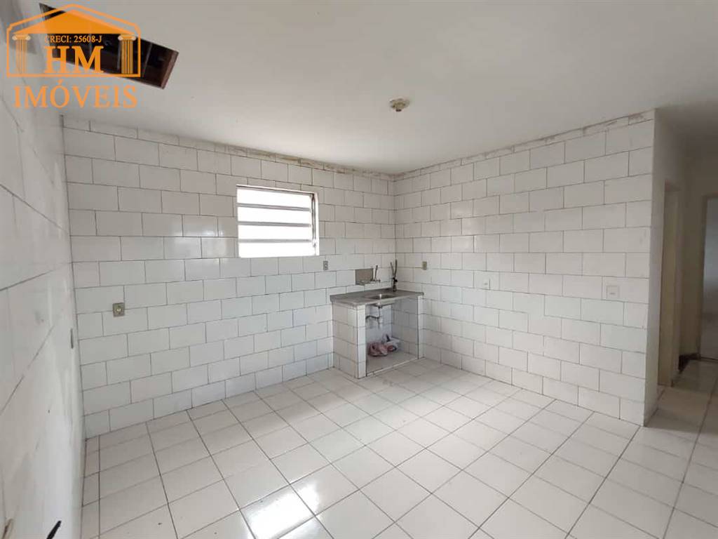 Casa à venda com 2 quartos, 85m² - Foto 4