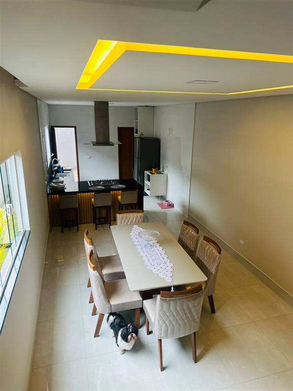 Casa, 3 quartos, 189 m² - Foto 2