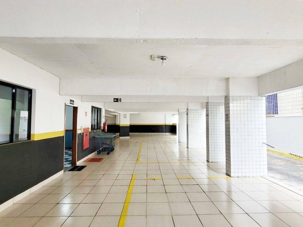 Apartamento à venda com 1 quarto, 53m² - Foto 11
