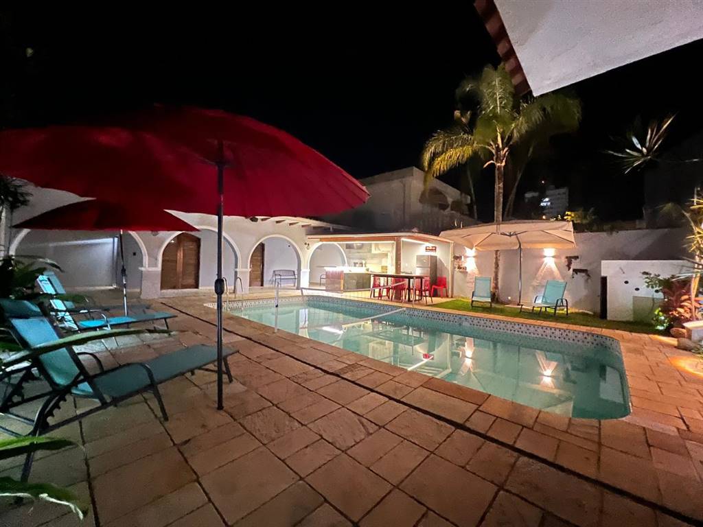 Casa, 3 quartos, 200 m² - Foto 1