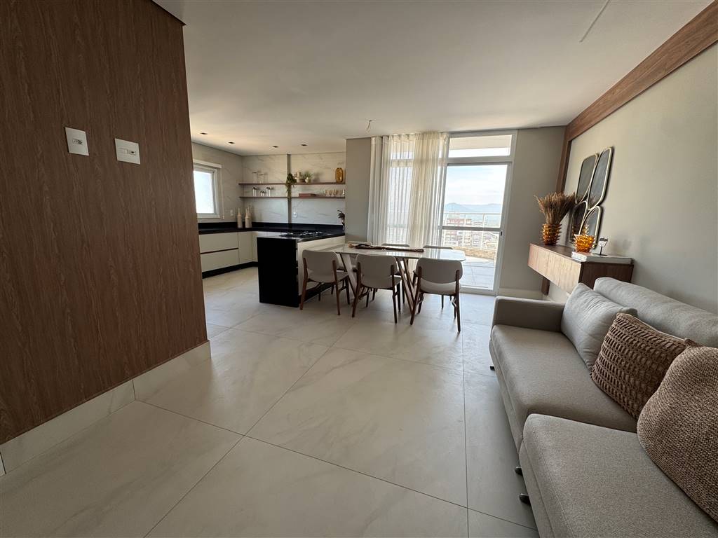 Cobertura à venda com 2 quartos, 78m² - Foto 2