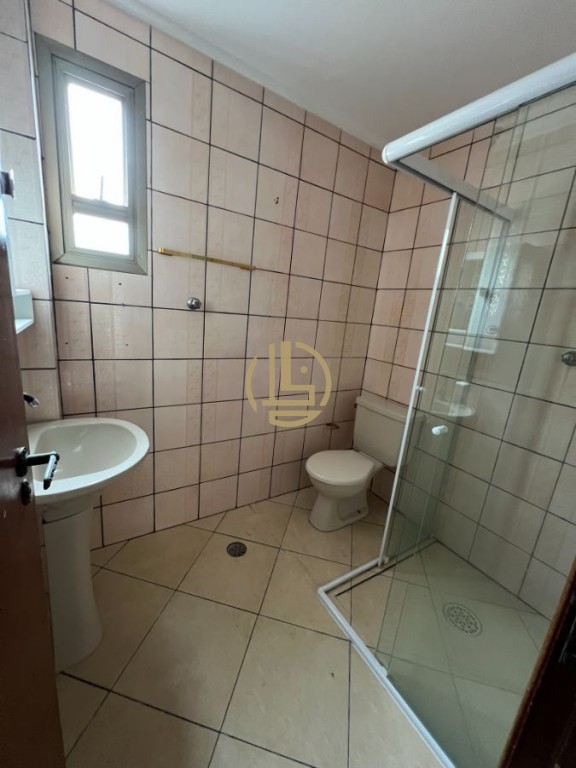 Apartamento para alugar com 2 quartos, 91m² - Foto 12