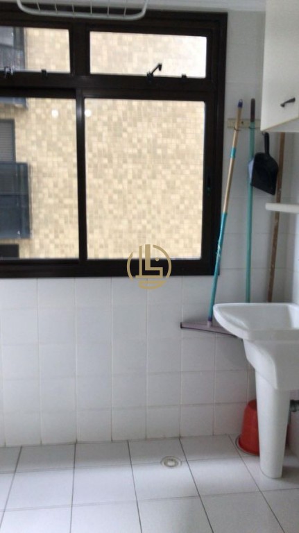 Apartamento para alugar com 2 quartos, 63m² - Foto 12