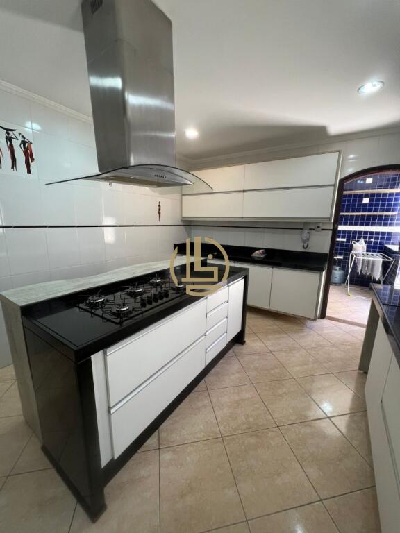 Casa, 4 quartos, 266 m² - Foto 14