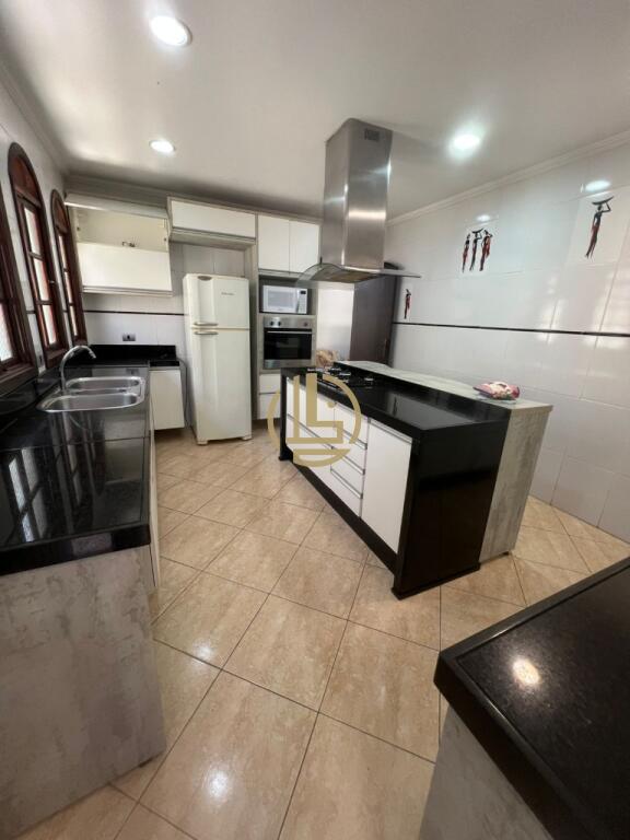 Casa, 4 quartos, 266 m² - Foto 15