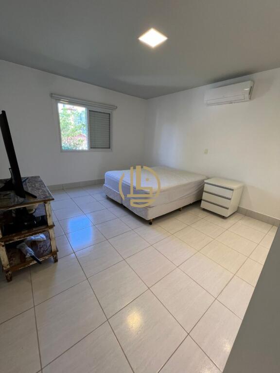 Casa, 4 quartos, 236 m² - Foto 23