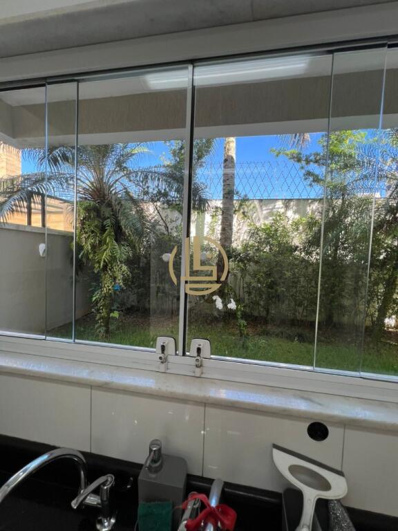 Casa, 4 quartos, 236 m² - Foto 9