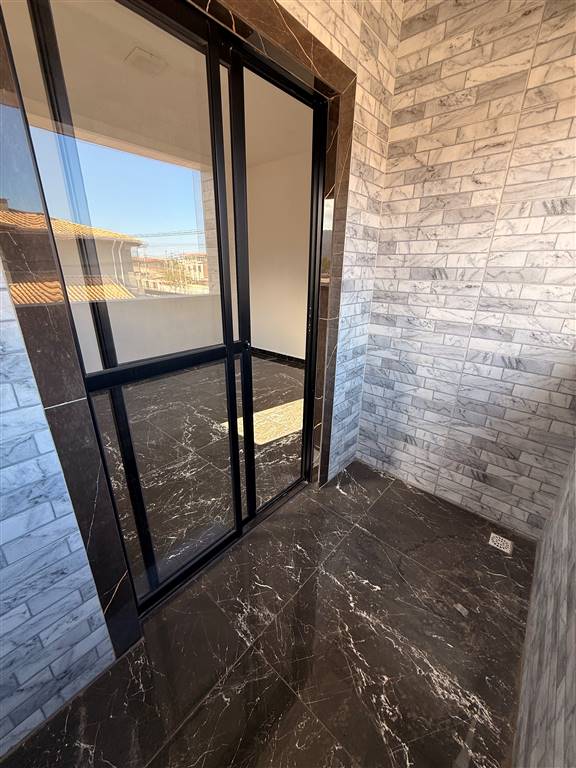 Sobrado à venda com 2 quartos, 80m² - Foto 2