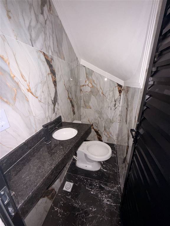 Sobrado à venda com 2 quartos, 70m² - Foto 4