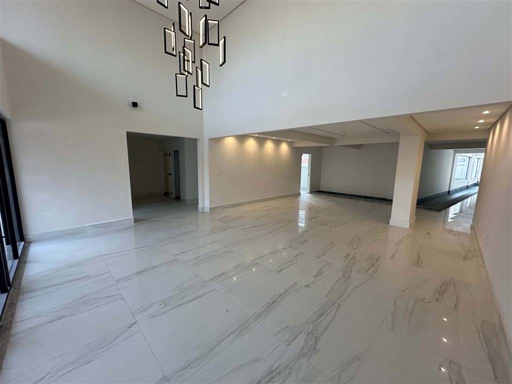 Apartamento à venda com 2 quartos, 87m² - Foto 18