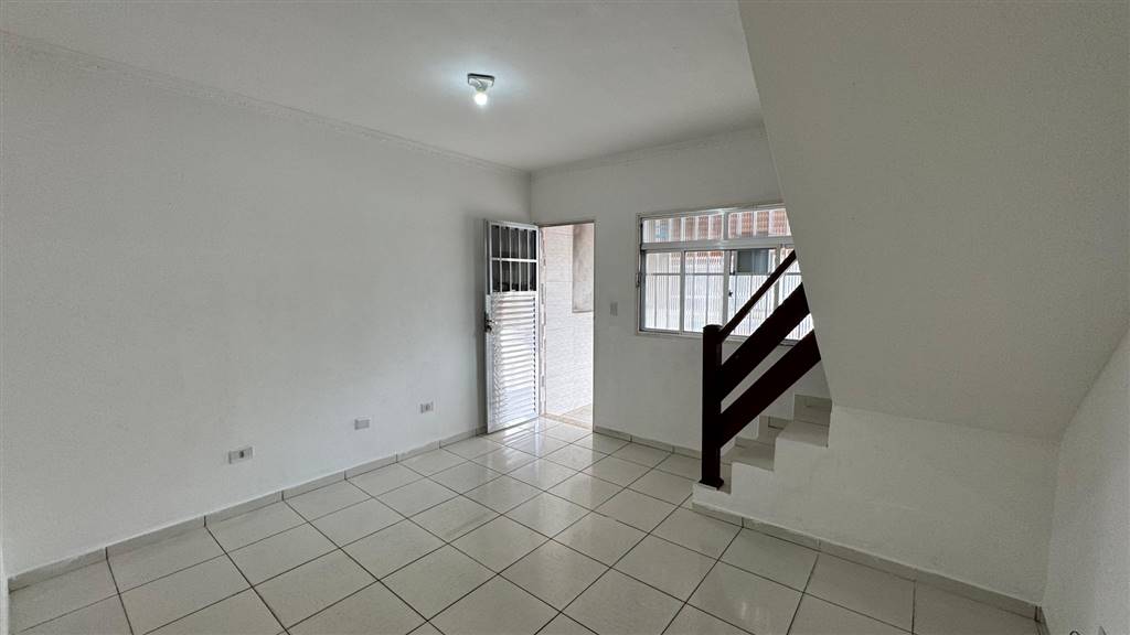Casa à venda com 2 quartos, 54m² - Foto 7