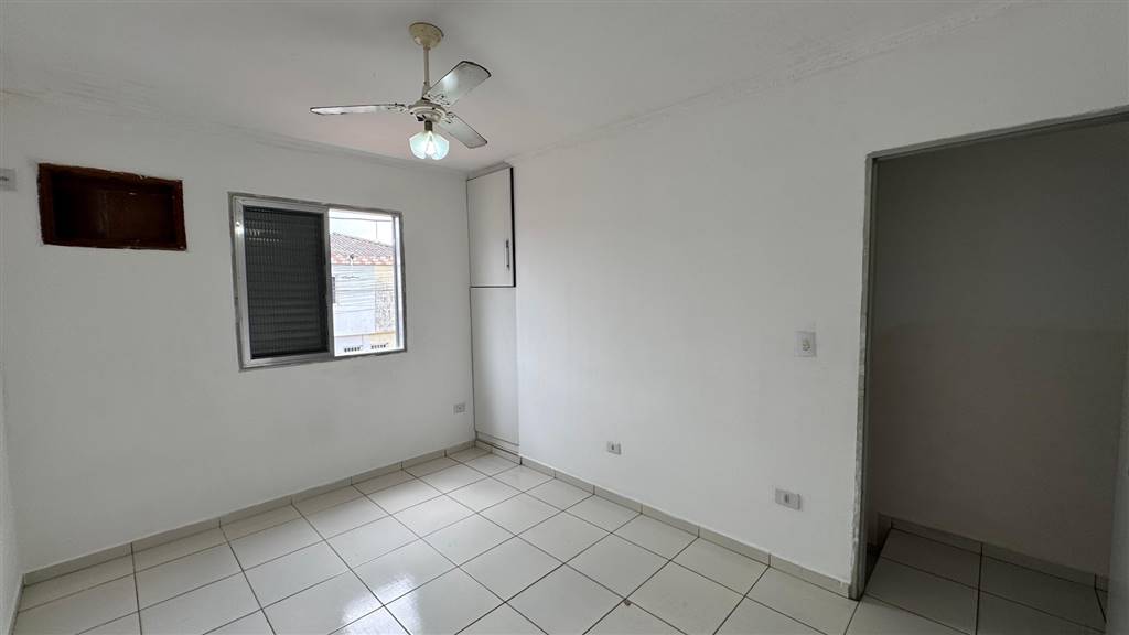 Casa à venda com 2 quartos, 54m² - Foto 12
