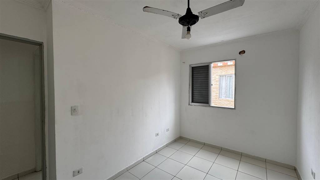Casa à venda com 2 quartos, 54m² - Foto 17