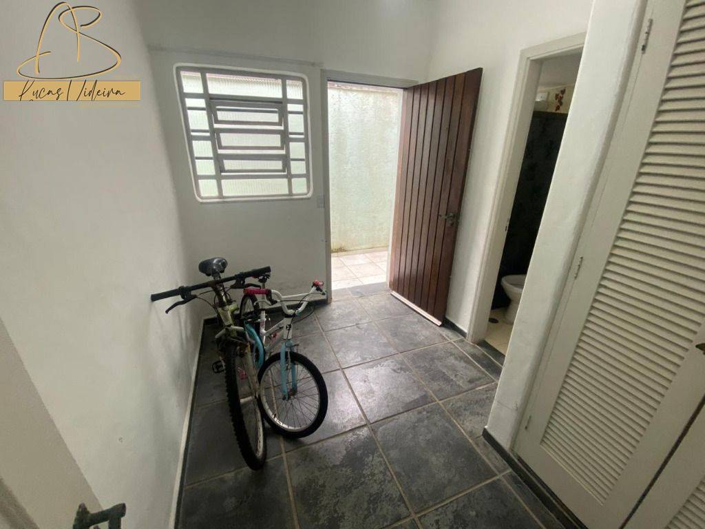 Casa, 5 quartos, 372 m² - Foto 21
