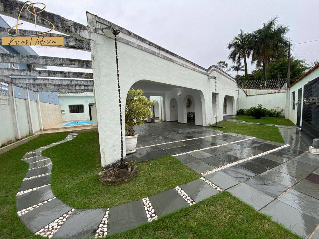 Casa, 5 quartos, 372 m² - Foto 1