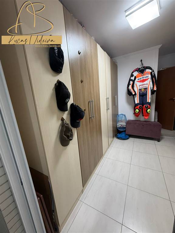 Apartamento, 4 quartos, 198 m² - Foto 2