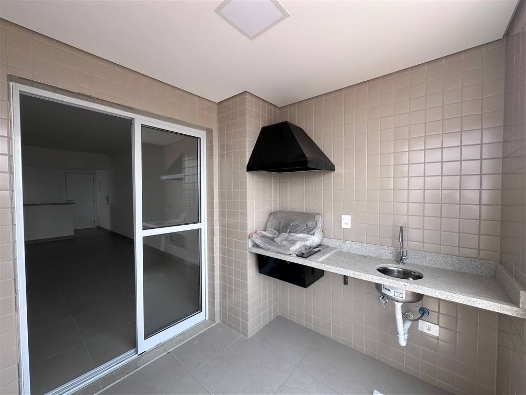 Apartamento à venda com 2 quartos, 64m² - Foto 2