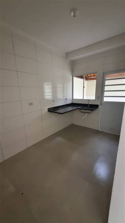 Casa à venda com 2 quartos, 47m² - Foto 9