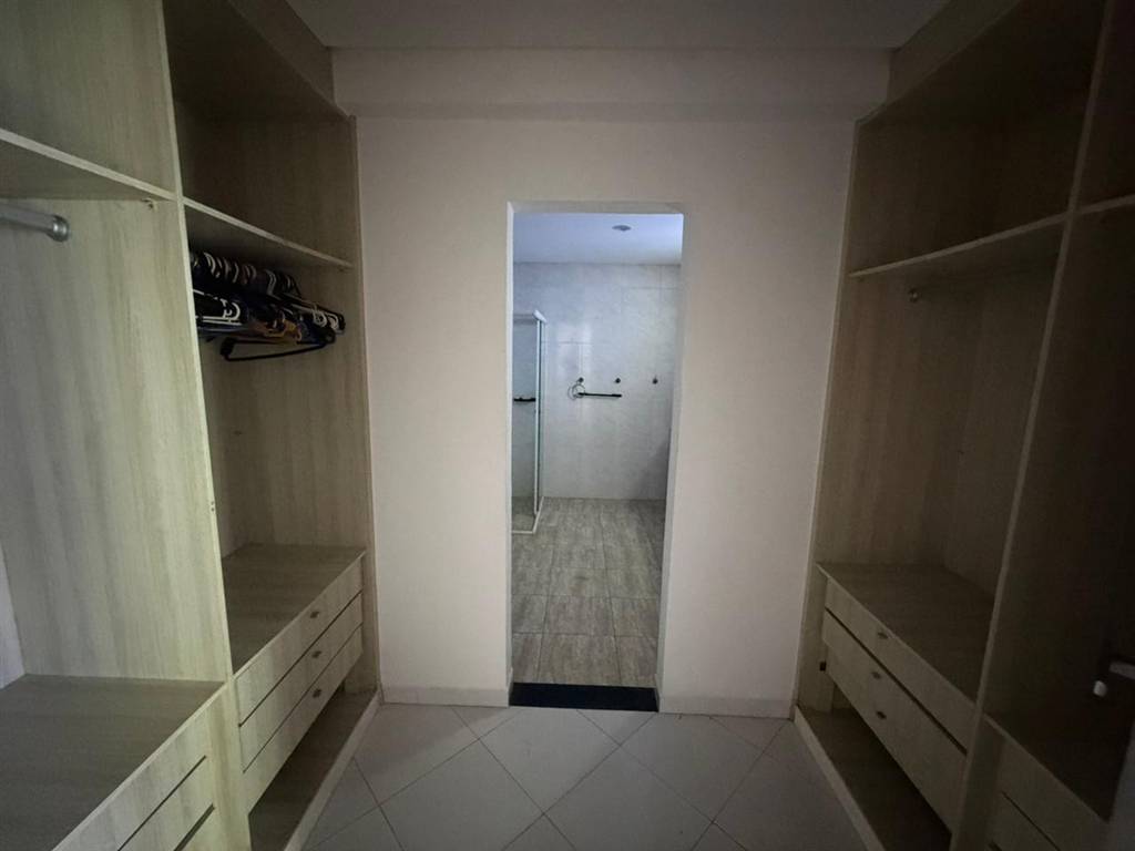 Cobertura, 3 quartos, 298 m² - Foto 3