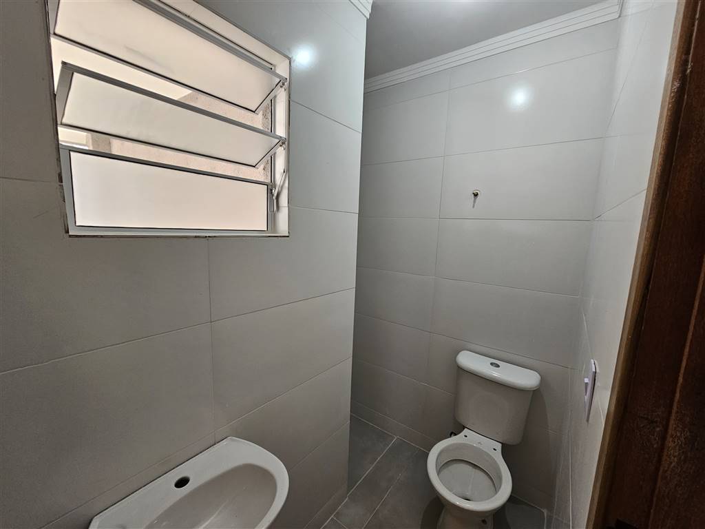 Casa à venda com 3 quartos, 70m² - Foto 7