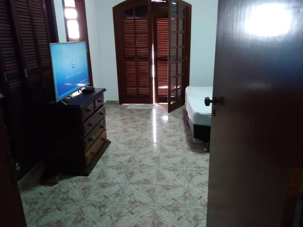 Casa, 4 quartos, 270 m² - Foto 19