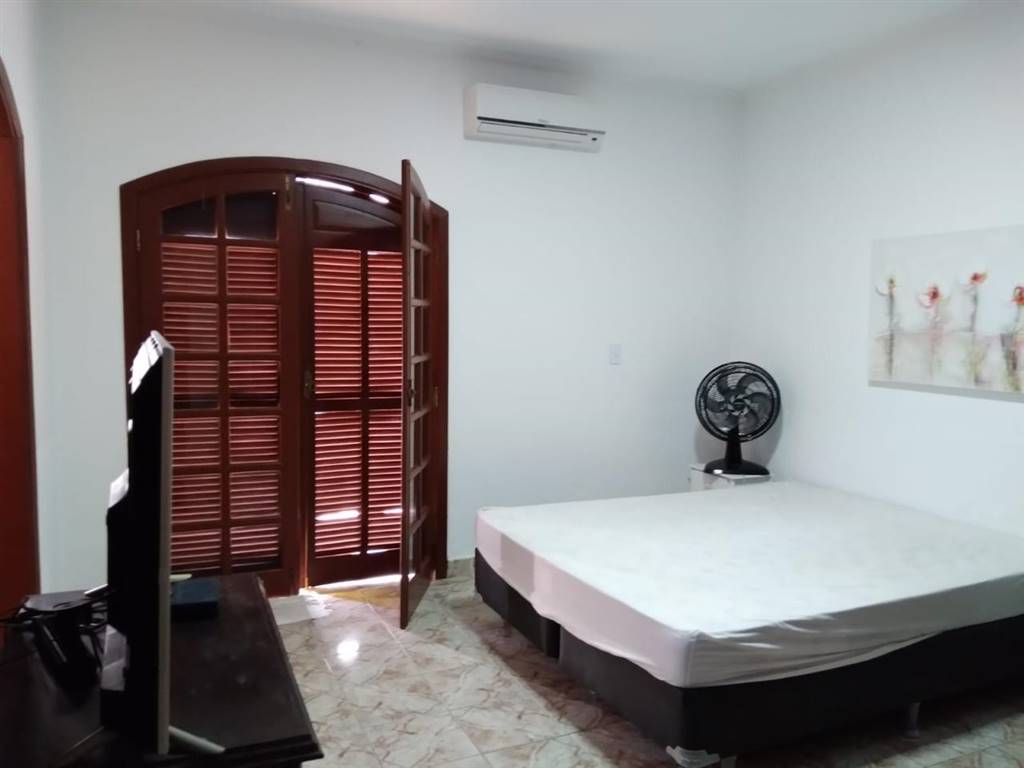 Casa, 4 quartos, 270 m² - Foto 20