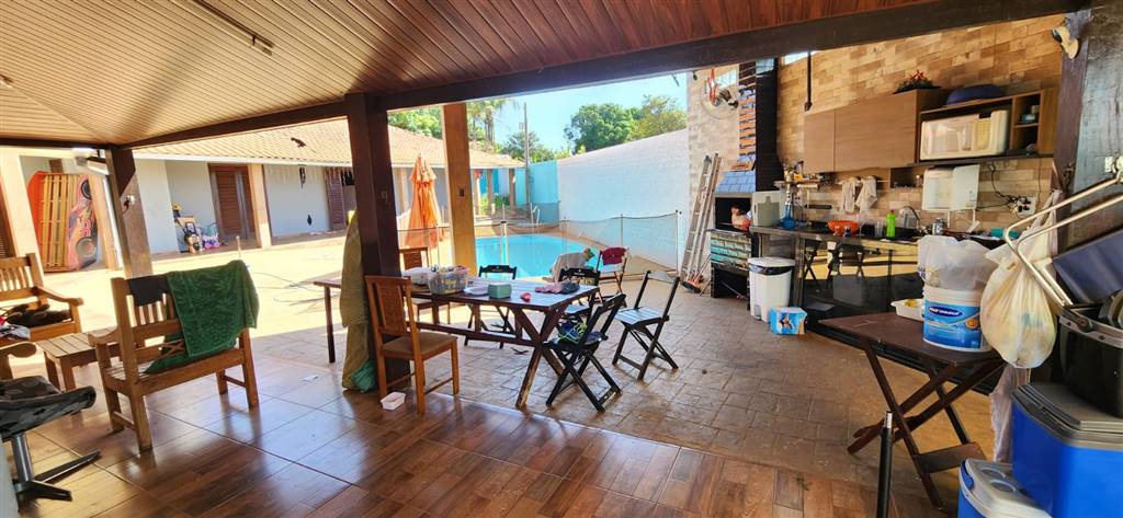 Casa à venda com 4 quartos, 320m² - Foto 10