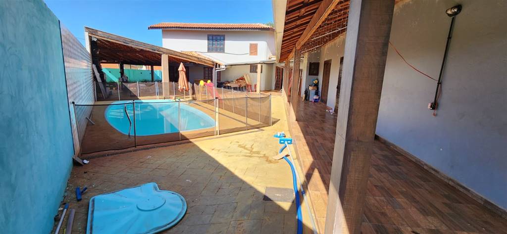 Casa à venda com 4 quartos, 320m² - Foto 11