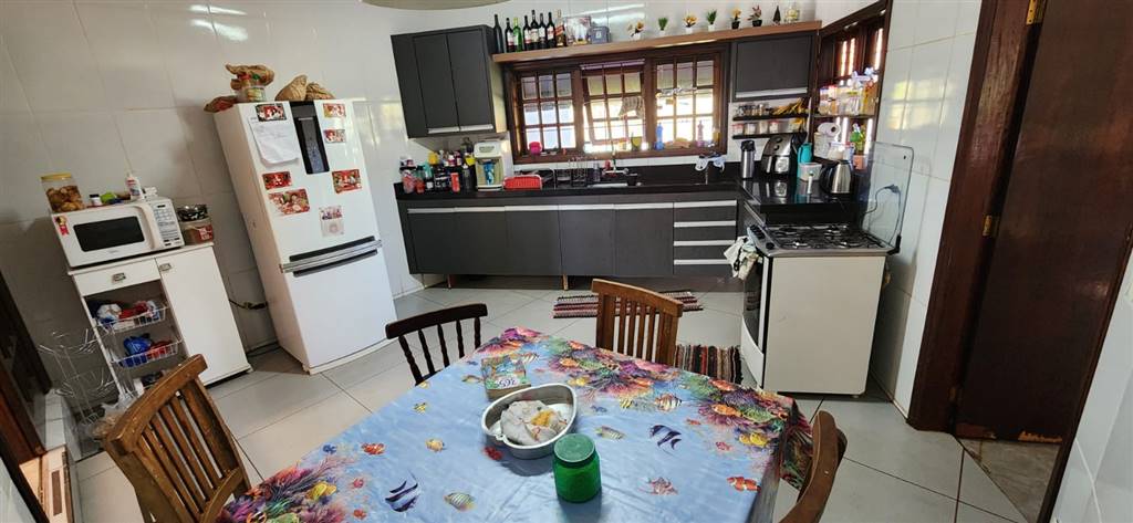 Casa à venda com 4 quartos, 320m² - Foto 12