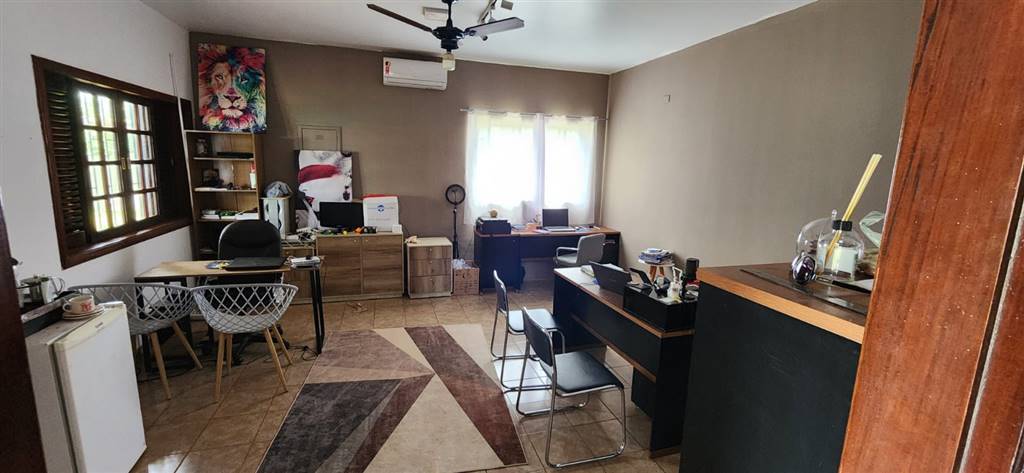 Casa à venda com 4 quartos, 320m² - Foto 24