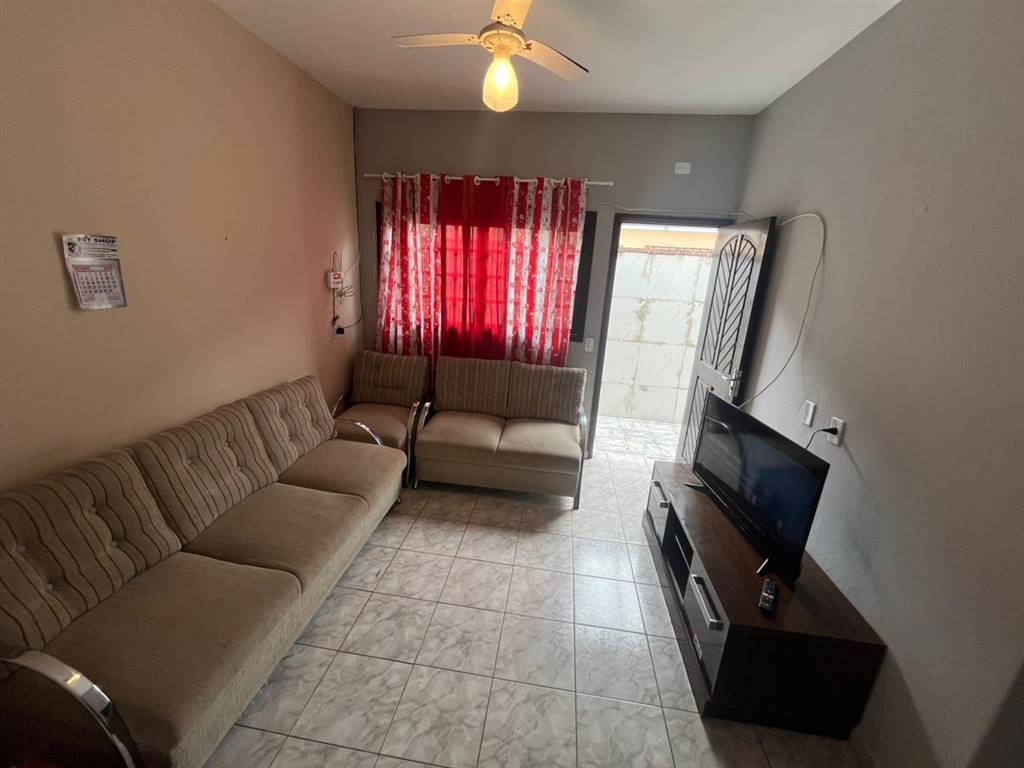 Casa, 2 quartos, 64 m² - Foto 1